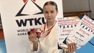 ania-berbec-z-medalami-mistrzostw-wojewodztwa-lubelskieg